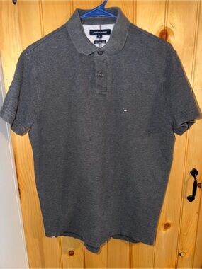 Tommy Hilfiger Men's Charcoal Grey Polo Shirt- Size M